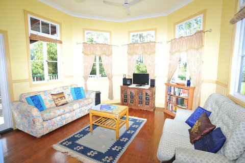Avalon Noosa Farm Cottages - New South Wales Tourism  7