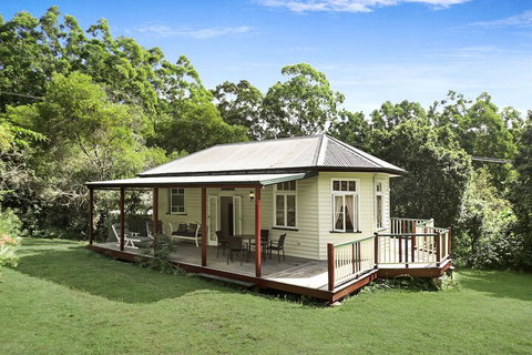 Avalon Noosa Farm Cottages - New South Wales Tourism  4