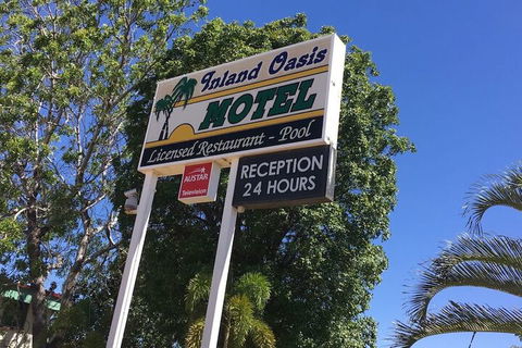 Inland Oasis Motel - New South Wales Tourism  1