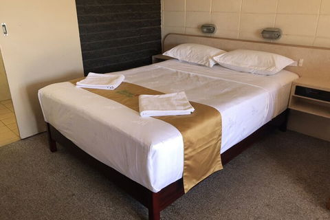 Inland Oasis Motel - New South Wales Tourism  5