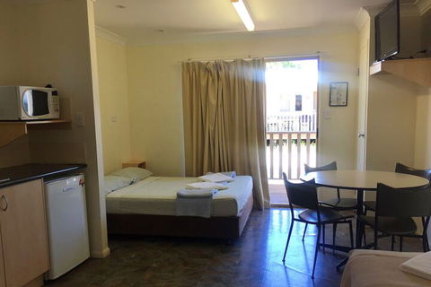 Inland Oasis Motel - New South Wales Tourism  4