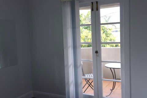 Hampton Court Apartments - New South Wales Tourism  4
