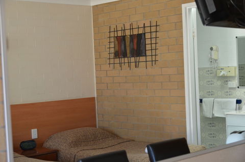 Alexander Motor Inn Moree - New South Wales Tourism  2