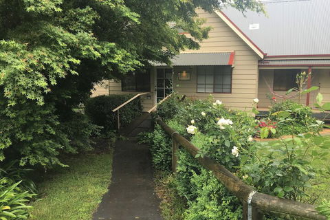 Neerim Country Cottages - New South Wales Tourism  5