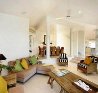 43 Cooran Court