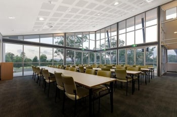 Hunter Valley Hotel Academy - New South Wales Tourism  5