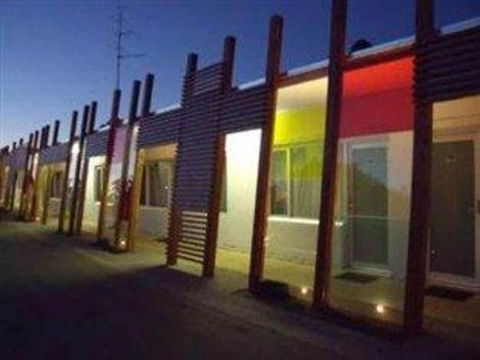 Drouin Motel - New South Wales Tourism  1