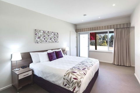 Drouin Motel - New South Wales Tourism  6