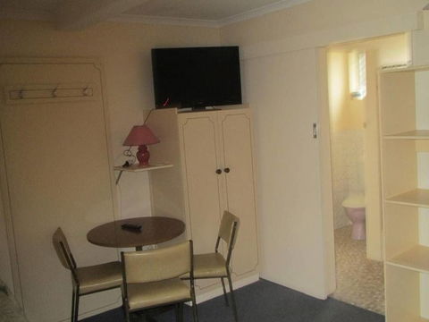 Great Lakes Motor Inn - New South Wales Tourism  5