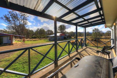 Highland Cabins And Cottages - New South Wales Tourism  0