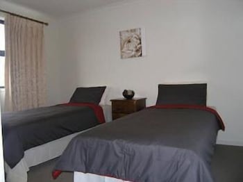 Insaa Serviced Apartments Dandenong - New South Wales Tourism  2