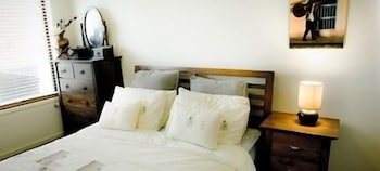 Insaa Serviced Apartments Dandenong - New South Wales Tourism  1