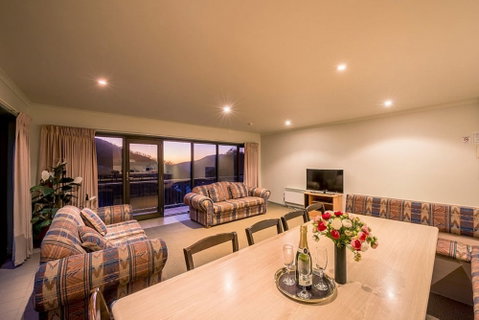 Falls Creek Country Club - New South Wales Tourism  3
