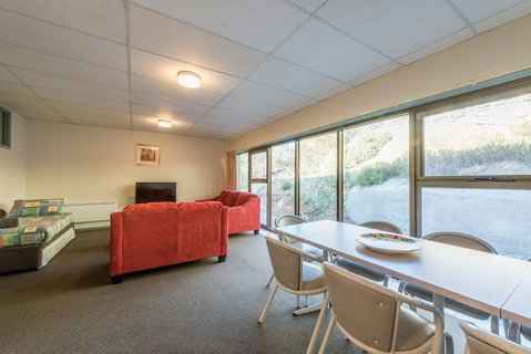 Falls Creek Country Club - New South Wales Tourism  2