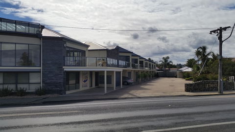 Ultimate Holiday Apartments - New South Wales Tourism  0