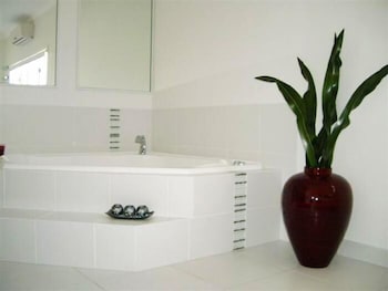 Barooga On Pier - New South Wales Tourism  5