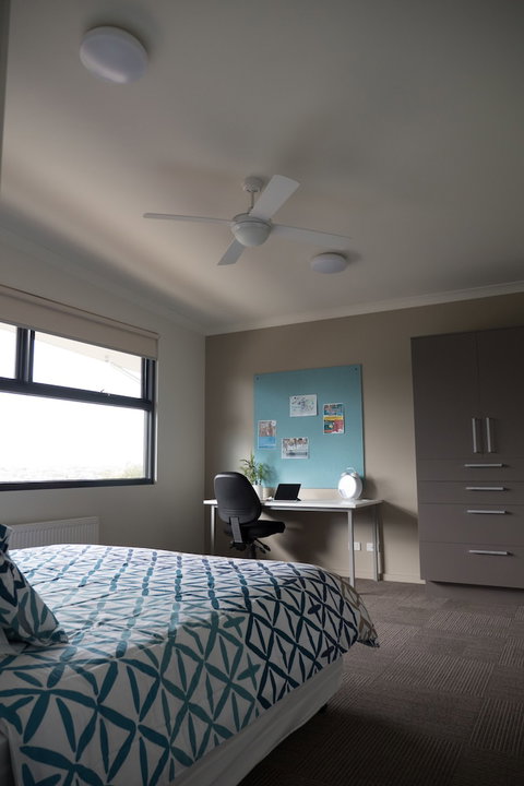 Deakin Geelong Units - New South Wales Tourism  6