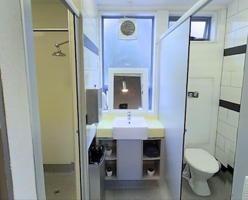 Deakin Geelong Units - New South Wales Tourism  5