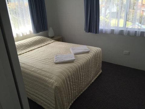 Mollymook Aquarius Apartments - New South Wales Tourism  2