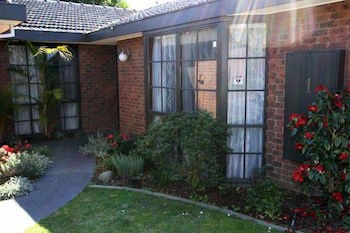 Hawthorn Holiday House - New South Wales Tourism  0