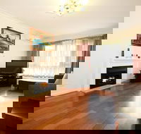 3 43 Thames Holiday Unit - New South Wales Tourism 