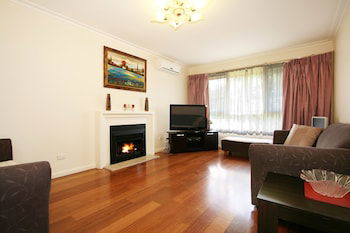 3 43 Thames Holiday Unit - New South Wales Tourism  0