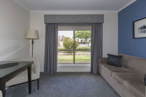 Ararat Motor Inn - New South Wales Tourism  7