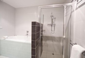 Altitude Apartments - New South Wales Tourism  4