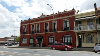 Mandelson's Of Goulburn - New South Wales Tourism  0