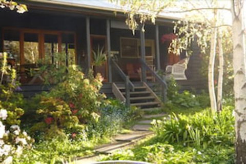 Braeside Mt Macedon Country Retreat & Bed & Breakfast - New South Wales Tourism  2