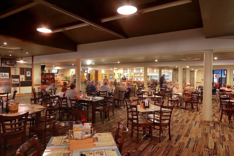 Bribie Island Hotel - New South Wales Tourism  0