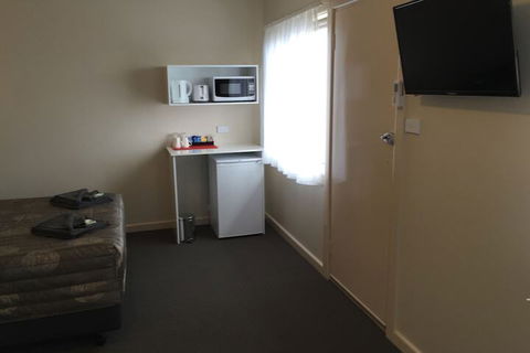 Blue Lake Motel - New South Wales Tourism  2