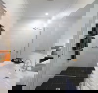 Cadman Motor Inn  Apartments - New South Wales Tourism 