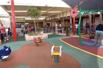 Everton Park Hotel - New South Wales Tourism  6