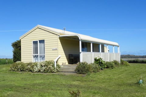 High View Family Cottages - New South Wales Tourism  0