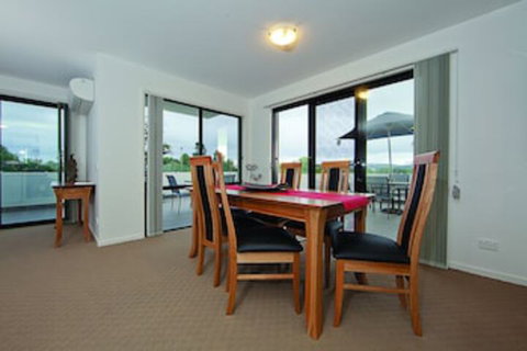 Accommodate Canberra - Century - New South Wales Tourism  0