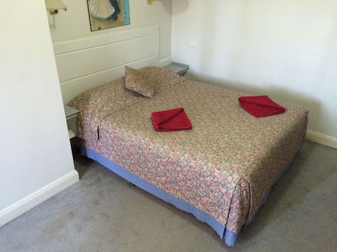 Monarch Motel Hotel - New South Wales Tourism  1