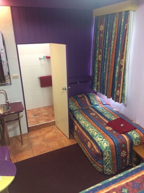 Monarch Motel Hotel - New South Wales Tourism  5