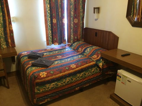 Monarch Motel Hotel - New South Wales Tourism  2