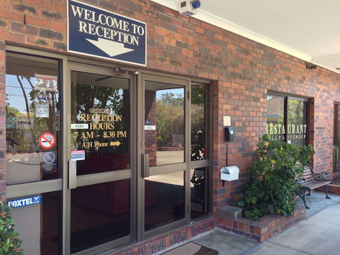 Oxley Motor Inn - New South Wales Tourism  1