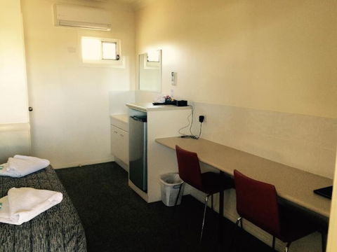 Park Avenue Hotel Motel - New South Wales Tourism  4