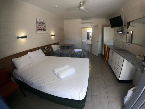Coolabah Motel Townsville - New South Wales Tourism  5