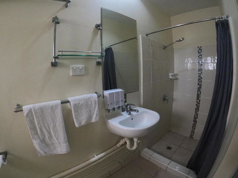 Coolabah Motel Townsville - New South Wales Tourism  1