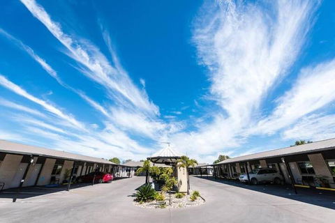 Athena Studio Units - New South Wales Tourism  4