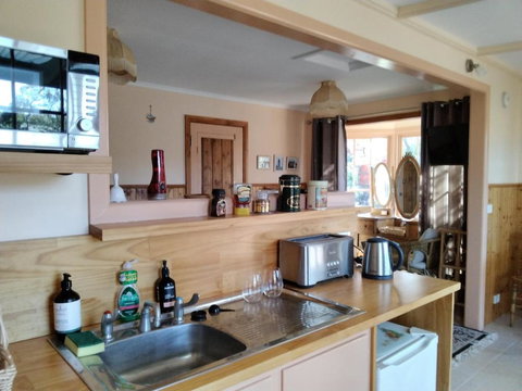 Friends In Harcourt North - New South Wales Tourism  3