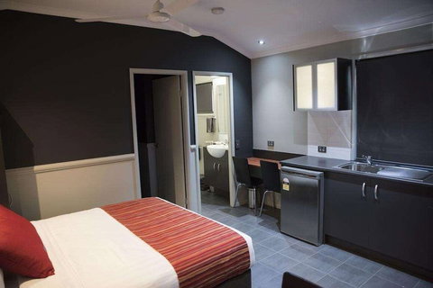 The Rocks Motel - New South Wales Tourism  4