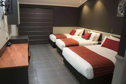 The Rocks Motel - New South Wales Tourism  1