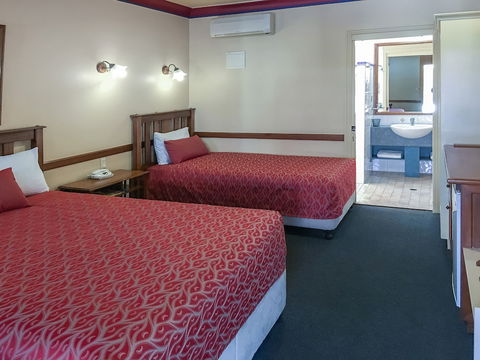 Dalby Homestead Motel - New South Wales Tourism  4