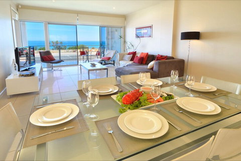 Adelaide Luxury Beach House - New South Wales Tourism  2