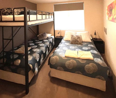 Full Circle Apartments - New South Wales Tourism  2